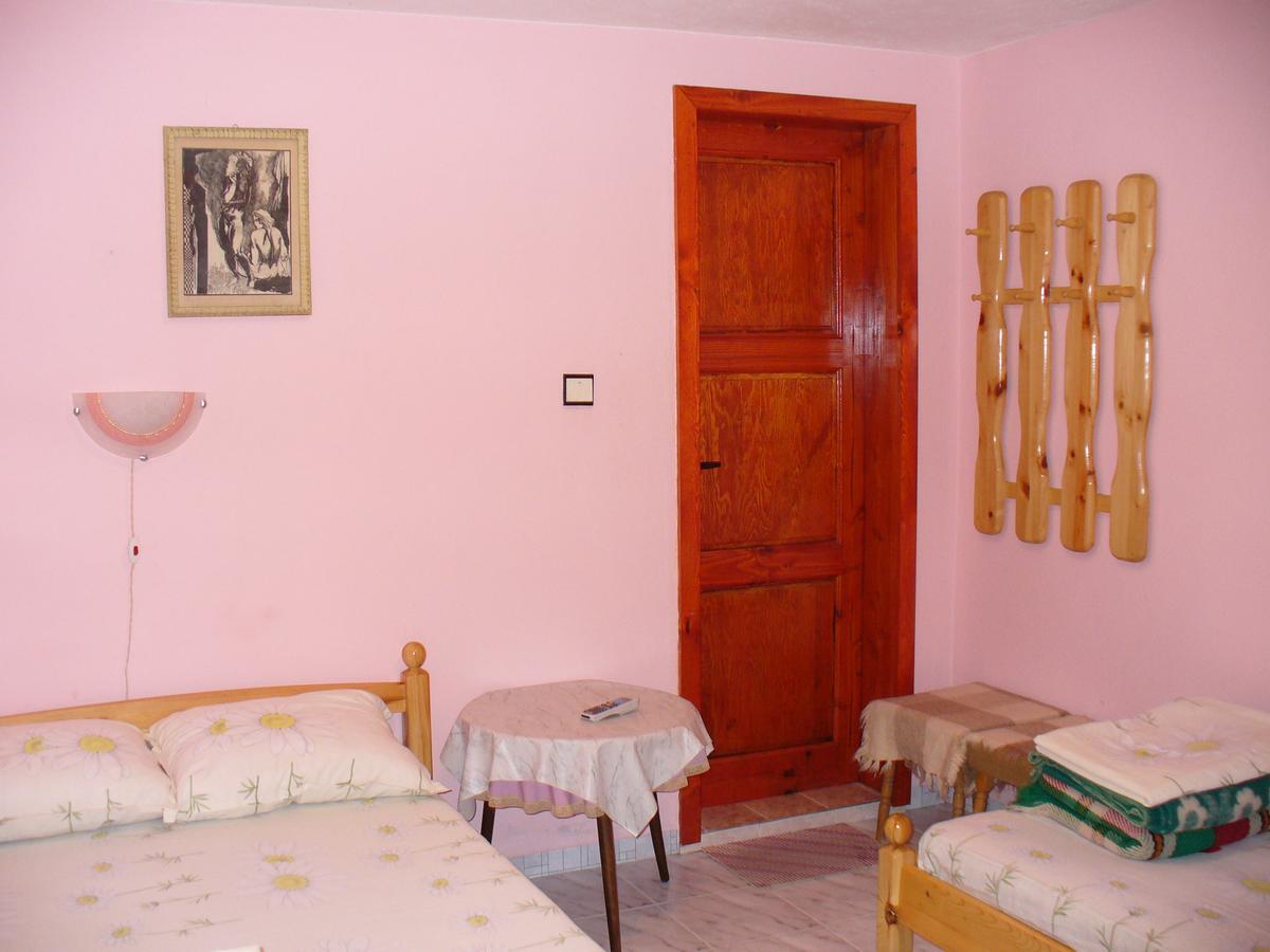Mountain Sun Guest House Cziflik Zewnętrze zdjęcie